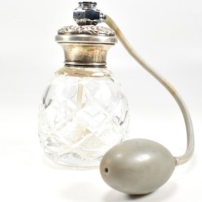 Lot 185 - EARLY 20TH CENTURY SILVER & CUT GLASS PERFUME BOTTLE ATOMISER