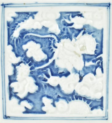 Lot 89 - TWO QING DYNASTY BLUE AND WHITE TEA CADDY 清 青花浮雕茶叶罐两个