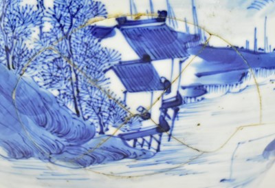 Lot 140 - PAIR OF BLUE AND WHITE JARDINERE PLANTER 清 青花山水人物花盆一对