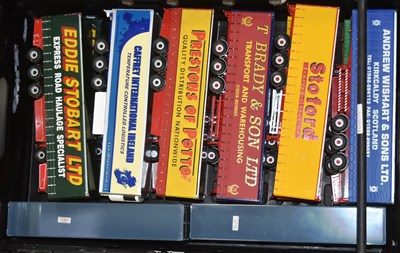 Lot 330 - DIECAST - LARGE COLLECTION OF CORGI HEAVY HAULAGE MODELS