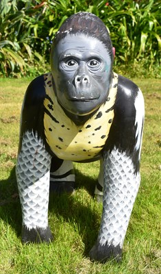 Lot 14 - FORMER BRISTOL ZOO GARDENS - WOW! GORILLAS - WILD IN ART STATUE