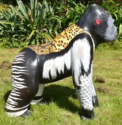 Lot 14 - FORMER BRISTOL ZOO GARDENS - WOW! GORILLAS - WILD IN ART STATUE