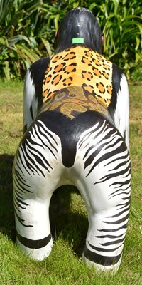 Lot 14 - FORMER BRISTOL ZOO GARDENS - WOW! GORILLAS - WILD IN ART STATUE