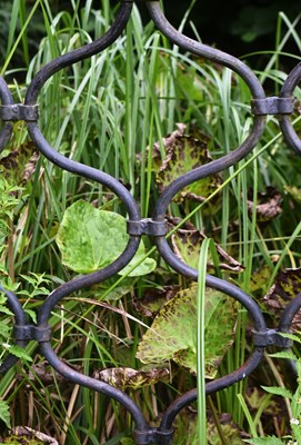 Lot 15 - FORMER BRISTOL ZOO GARDENS - ORIGINAL GORILLA HOUSE RAILINGS GARDEN FEATURE