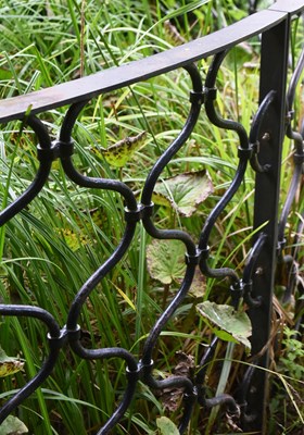 Lot 15 - FORMER BRISTOL ZOO GARDENS - ORIGINAL GORILLA HOUSE RAILINGS GARDEN FEATURE