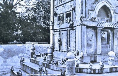 Lot 18 - FORMER BRISTOL ZOO GARDENS - MONKEYS AT BRISTOL ZOO LARGE PHOTOGRAPH