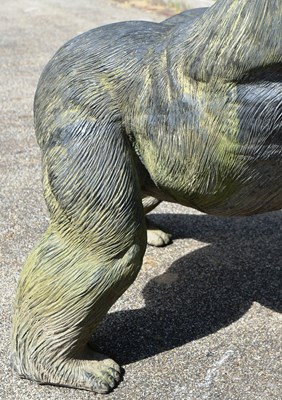 Lot 20 - FORMER BRISTOL ZOO GARDENS - LIFESIZE GORILLA STATUE