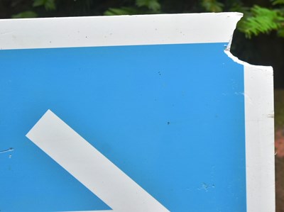Lot 58 - FORMER BRISTOL ZOO GARDENS - LARGE DIRECTIONAL 'ZOO' SIGN