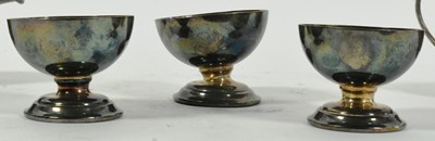 Lot 59 - FORMER BRISTOL ZOO GARENS - EDWARDIAN RESTAURANT ITEMS
