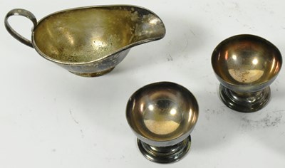 Lot 59 - FORMER BRISTOL ZOO GARENS - EDWARDIAN RESTAURANT ITEMS