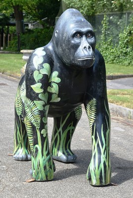 Lot 75 - FORMER BRISTOL ZOO GARDENS - WOW! GORILLAS - RAFIKI - ORIGINAL TRAIL STATUE