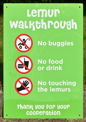 Lot 84 - FORMER BRISTOL ZOO GARDENS - LEMUR WALKTHROUGH ENTRANCE SIGN