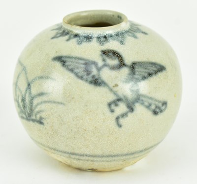 Lot 5 - 15TH CENTURY VIETNAMESE BLUE AND WHITE WATER POT 明 越南出口青花水丞