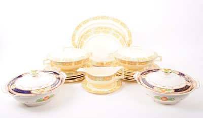 Lot 112 - JOHNSON BROS - COLLECTION OF 20TH CENTURY DINNERWARE