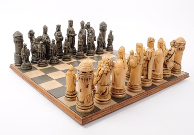 Lot 311 - VINTAGE 20TH CENTURY MARBLE /SLATE CHESS SET