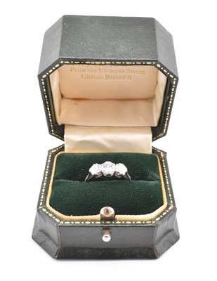 Lot 326 - PLATINUM & DIAMOND THREE STONE RING