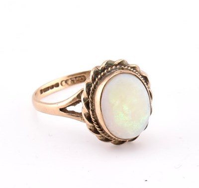 Lot 190 - HALLMARKED 9CT GOLD & OPAL RING