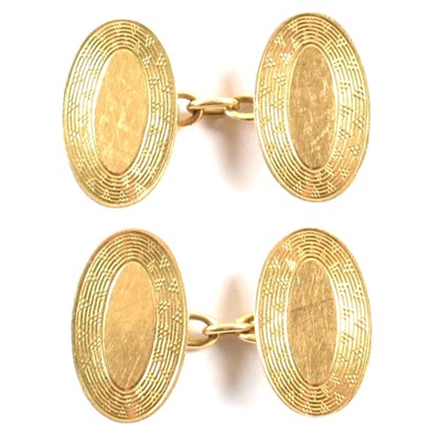 Lot 381 - PAIR OF HALLMARKED 18CT GOLD CUFFLINKS