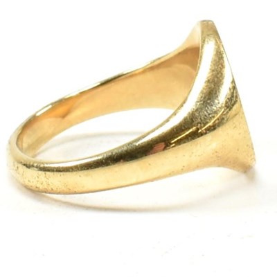 Lot 407 - HALLMARKED 18CT GOLD SIGNET RING