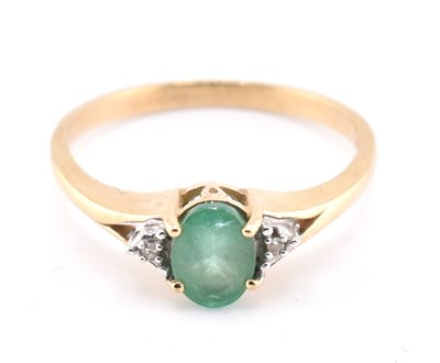 Lot 278 - HALLMARKED 9CT GOLD EMERALD & DIAMOND RING