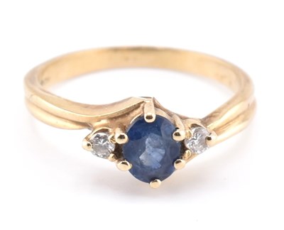 Lot 364 - HALLMARKED 9CT GOLD SAPPHIRE & DIAMOND CROSSOVER RING