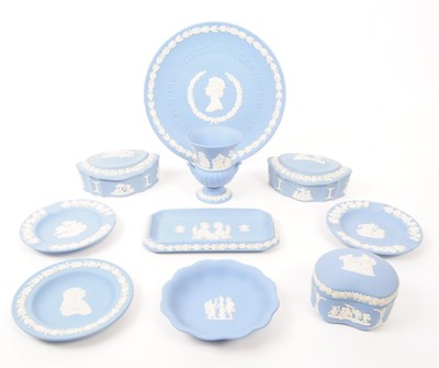 Lot 151 - WEDGWOOD - JASPERWARE - COLLECTION OF PORCELAIN ITEMS