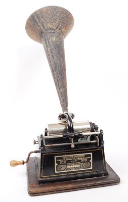 Lot 426 - EDISON GEM PHONOGRAPH - IN ORIGINAL BOX WITH TRUMPET