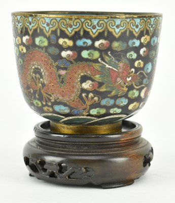 Lot 8 - QING DYNASTY CLOISONNE ENAMELLED CUP 清 铜胎掐丝珐琅茶杯