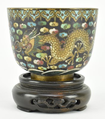 Lot 8 - QING DYNASTY CLOISONNE ENAMELLED CUP 清 铜胎掐丝珐琅茶杯