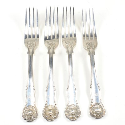 Lot 28 - GEORGE III HALLMARKED SILVER MATCHED SET OF 12 QUEENS PATTERN FORKS