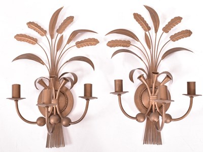 Lot 496 - PAIR OF HOLLYWOOD REGENCY WALL SCONCES