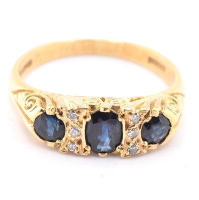 Lot 86 - HALLMARKED 18CT GOLD SAPPHIRE & DIAMOND GYPSY RING