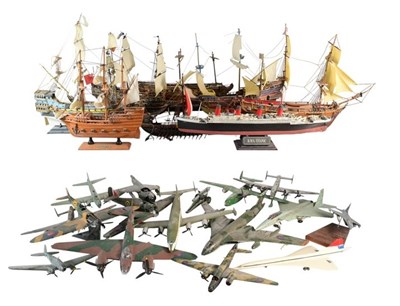 Lot 52 - MODEL KITS - COLLECTION OF PRE-ASSEMBLED PLASTIC MODEL KITS