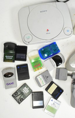 Lot 516 - RETRO GAMING - PLAYSTATION 2 CONSOLE & GAMES