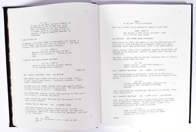 Lot 130 - ONE HOUR PHOTO (2002) - ROBIN WILLIAMS SIGNED & BOUND SCREENPLAY