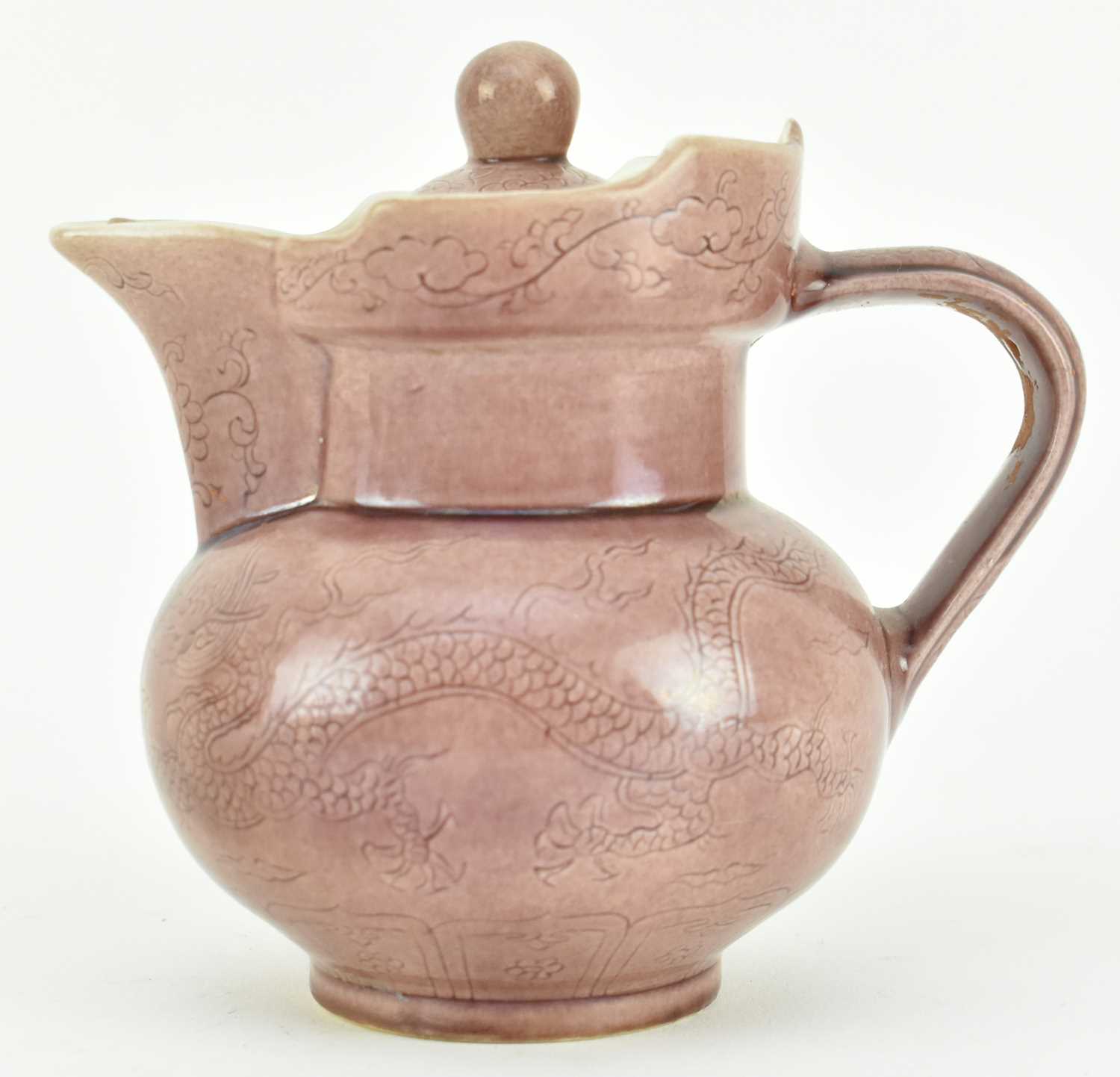 Lot 135 - MING CHENGHUA MARK MONK'S HAT EWER 明 成化款 龙纹僧帽壶
