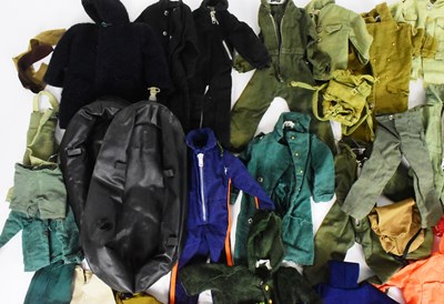 Lot 580 - ACTION MAN - COLLECTION OF VINTAGE ACTION MAN UNIFORM ACCESSORIES