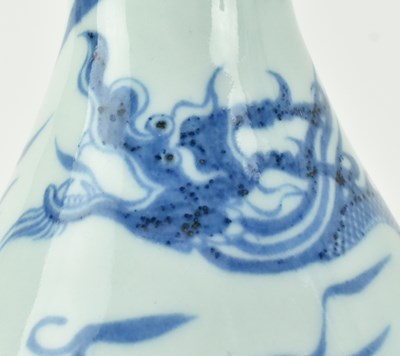 Lot 155 - PAIR OF BLUE AND WHITE "DRAGON" VASES 青花龙纹玉壶春瓶一对