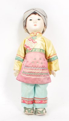 Lot 222 - VINTAGE 1950S CHINESE DOLL