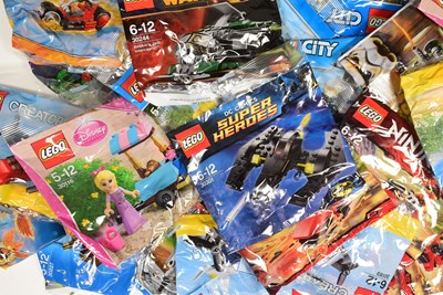 Lot 528 - LEGO - COLLECTION OF ASSORTED LEGO POLYBAGS