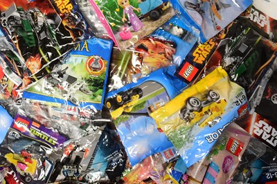 Lot 528 - LEGO - COLLECTION OF ASSORTED LEGO POLYBAGS