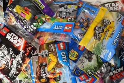 Lot 528 - LEGO - COLLECTION OF ASSORTED LEGO POLYBAGS
