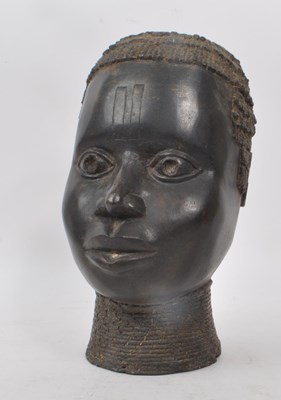 Lot 225 - VINTAGE EARLY 20TH CENTURY BRONZE AFRICAN TRIBAL BUST