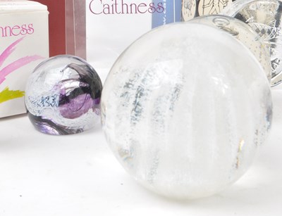 Lot 27 - LARGE COLLECTION OF GLASS PAPERWEIGHTS