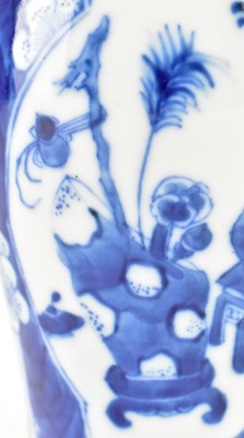 Lot 12 - QING BLUE AND WHITE 'ANTIQUE & PRUNUS' VASE 清 清花博古冰梅瓶