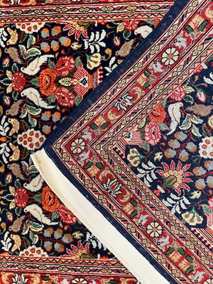 Lot 334 - PERSIAN KASHAN PICTORIAL 100% WOOL RUNNER RUG