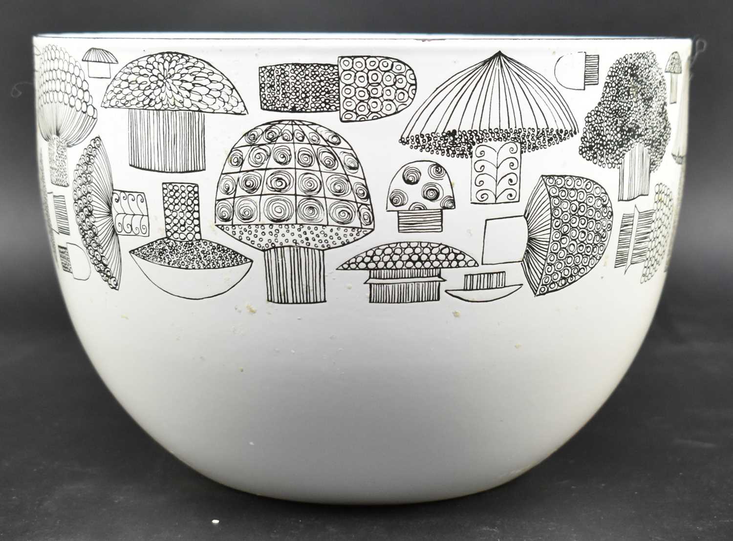 Lot 392 - KAJ FRANCK FOR FINEL - VINTAGE ENAMEL CENTREPIECE BOWL WITH MUSHROOM DESIGN