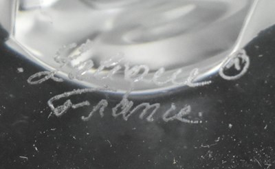 Lot 104 - LALIQUE - CONTEMPORARY GLASS SEAHORSE PAPERWEIGHT