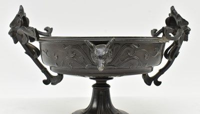Lot 85 - VICTORIAN GRAND TOUR LATE 19TH CENTURY BRONZE TAZZA URN