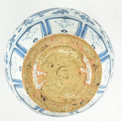 Lot 116 - YUAN STYLE BLUE AND WHITE CERAMIC JAR 元 青花缠枝莲罐